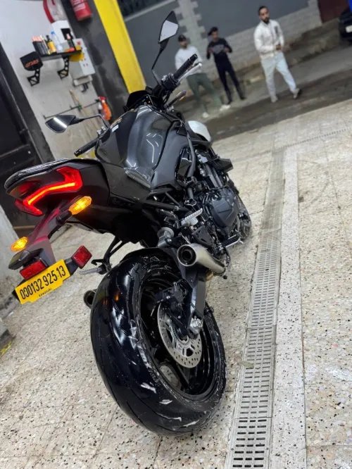 Kawasaki Z900 2025