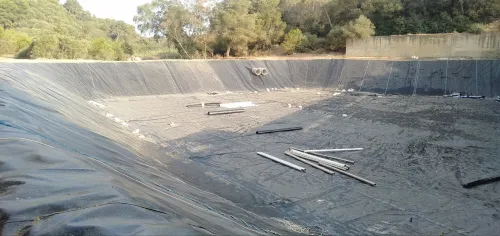 Geomembrane geocomposites, géotextiles
