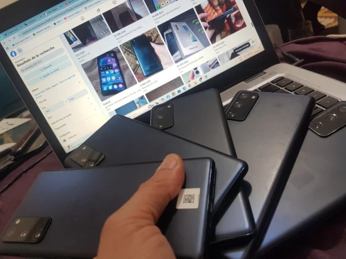 Samsung Galaxy S20 FE 5G (SM-G781V)