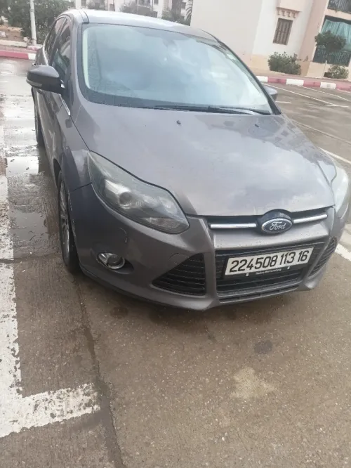 Ford Focus 5 portes 2013 Titanium