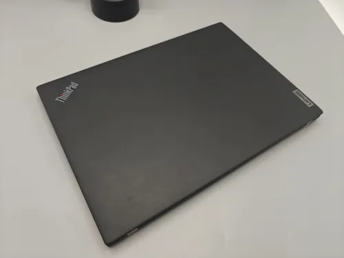 Lenovo Thinkpad T14s Gen 3 i7 1255u 12th 16GB DDR5 512GB SSD NVMe 14" FULL HD IPS