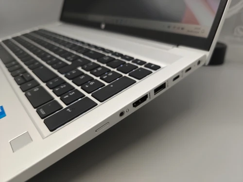 Hp ProBook 450 G10 i5 1335u 13eme 8GB 256GB 15.6" FULL HD IPS 