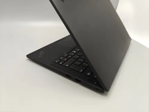 Lenovo Thinkpad T14 Gen 5 Ryzen 5 PRO 8540U 32GB DDR5 512GB SSD 14" WUXGA 