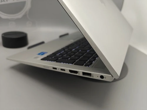 Hp EliteBook 850 G8 i5 11eme 16GB 256GB SSD 15.6" FULL HD IPS