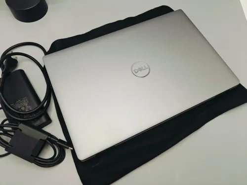 VENDU Dell Latitude 5530 NEUF JAMAIS UTILISÉ i7 1270P 12eme 16GB 512GB SSD 15.6" FULL HD IPS 