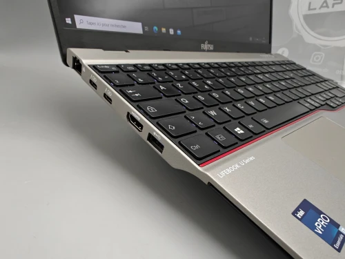 FUJITSU LIFEBOOK U7512 i7 1255u vPRO 12TH 16GB 512GB SSD 15.6" FULL HD IPS 