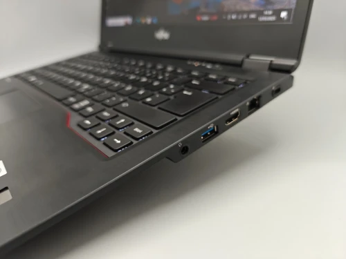 Fujitsu LifeBook U7410 i5 10210u 10th 16GB 512GB SSD NVMe 14" FULL HD IPS 