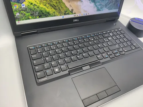 Dell Precision 7730 Carbon Workstation NVIDIA QUADRO P4200 8GB i7 8850H 8th 48GB 1TB SSD 17.3" FHD