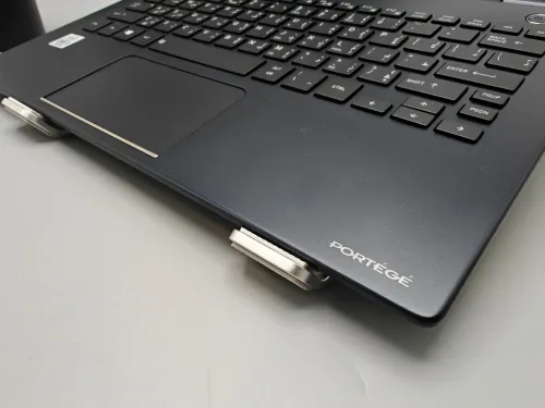 Dynabook PROTÉGÉ X30L i3 10110u 10eme 8GB 128GB SSD 13.3" NEUF JAMAIS UTILISÉ 
