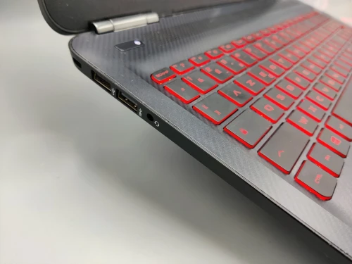 HP Omen Gaming 15 NVIDIA GTX 1050 aww i5 7300HQ 7th 8GB 128GB SSD 1TB HDD 15.6" FULL HD IPS 