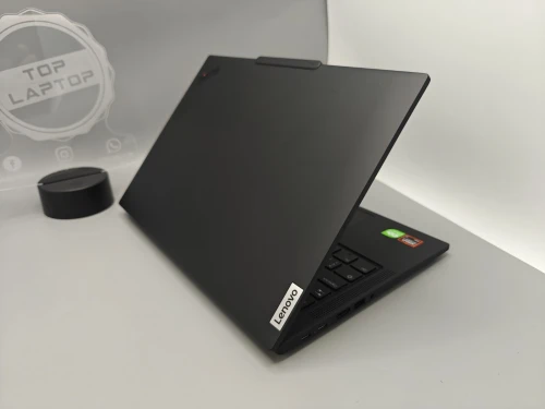 [VENDU] Lenovo Thinkpad P14s Gen 6 Ryzen AI 7 PRO 350 32GB DDR5 1TB SSD RADEON 860m 8GB 14" WUXGA
