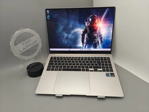 Samsung Galaxy Book 3 Pro AMOLED i7 13eme 1360P 16GB DDR5 512GB SSD 16" 3K QHD AMOLED 120Hz