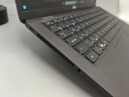 Dell Latitude 7430 Carbon TACTILE i5 1245U 12eme 16GB 256GB SSD 14" FULL HD IPS TOUCHSCREEN
