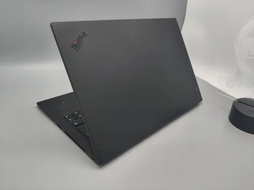 [VENDU] Lenovo Thinkpad X1 Carbon Gen7 i5 8365U vPRO 8th 16GB 256GB SSD 14" FULL HD IPS