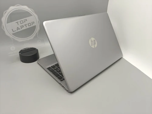 HP LAPTOP 250 G8 I7 11EME 16GB 512GB SSD NVMe 15.6" FHD