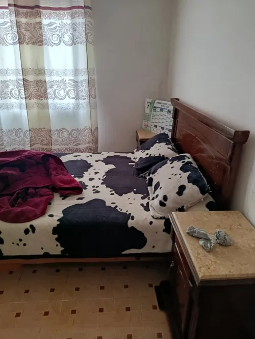غرفة نوم حالة ممتازة chambre à coucher bonne état