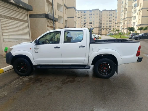 Toyota Hilux 2016 LEGEND SC 4x4