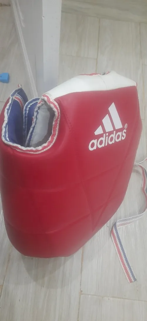 Gants plastron casque protège tibia 