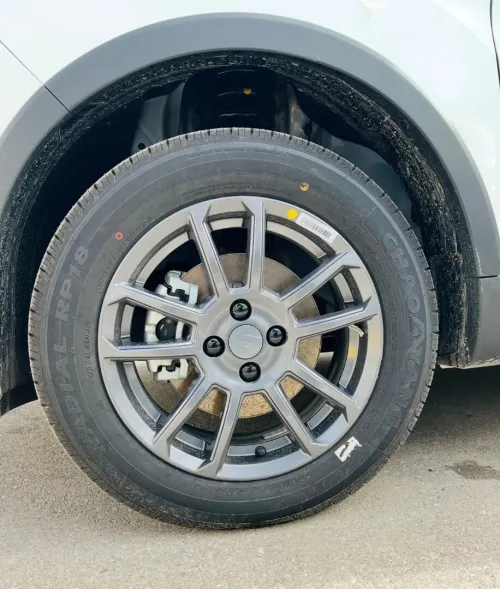 Geely Livan 2025 
