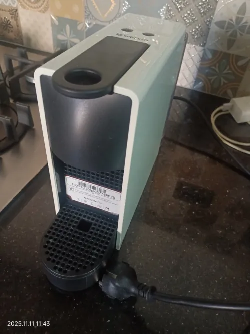 Nespresso mini éssenzia