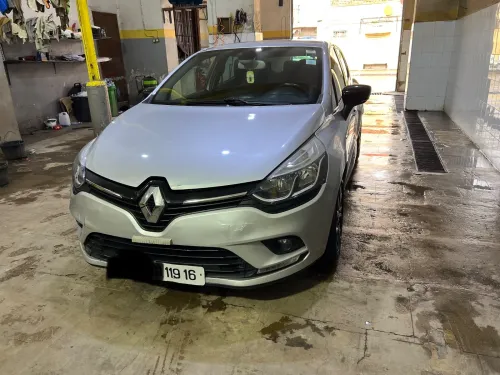Renault Clio 4 2019 Limited 2
