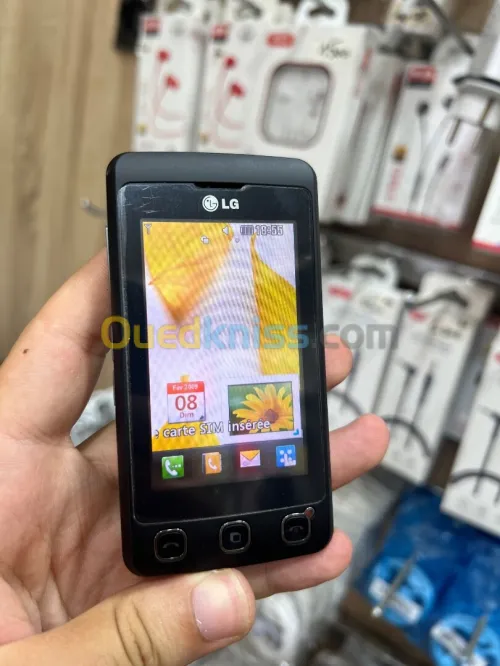 LG LG KP500