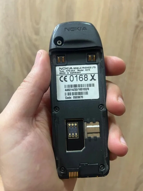 Nokia 6210