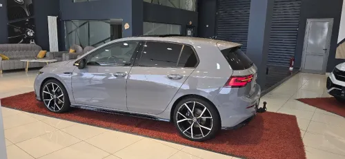 Volkswagen Golf 8 2024 R-Line