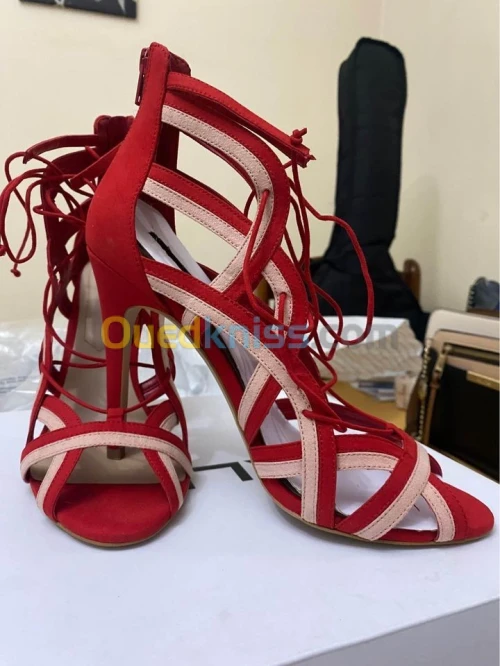 Aldo talons escarpins rouges
