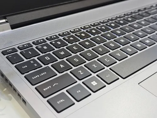HP OMEN Laptop16-ae0xxx I7-14 H  16GB 512SSD 16P 