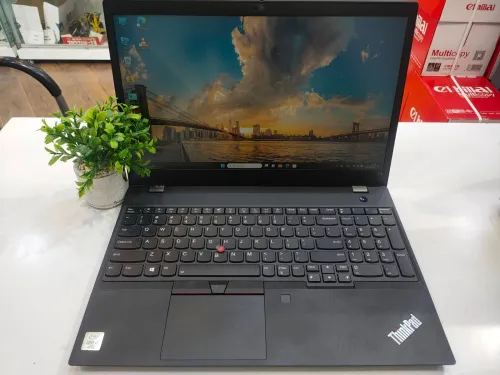 LENOVO THINKPAD T15  i7 10th 16gb 512GB SSD 15.6Pouce Tactile