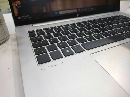 HP  ELITEBOOK 840 G9 i5 12TH 32GB 256ssd