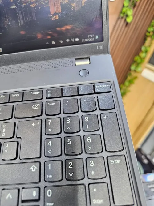 Lenovo Thinkpad L15 Gen4  Ryzen 5 16GB 256SSD  15Pouce