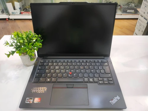 Lenovo Thinkpad E14 Gen 6  AMD Ryzen 5  16GB 512SSD  14Pouce