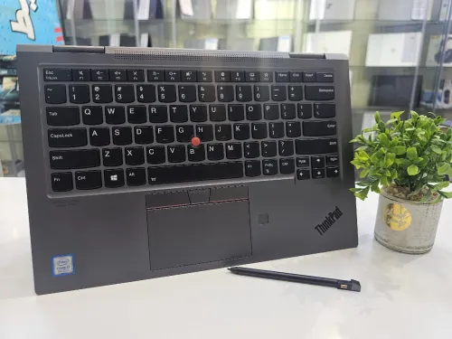 LENOVO THINKPAD X1 Yoga  i7 8TH 16GB 512SSD 14P Tactile 