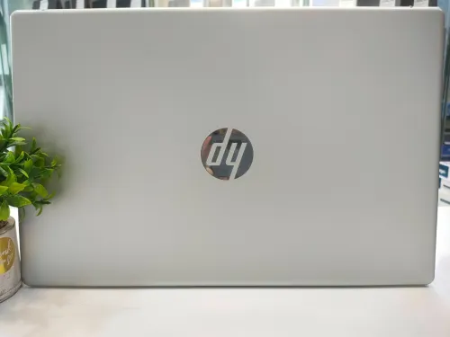 HP Laptop 15 I5 13th 16GB/512GB SSD 15.6P