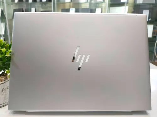 HP EliteBook 830 G10 i5-13th 16GB 512ssd 13.3P