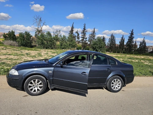Volkswagen Passat 2004 B5