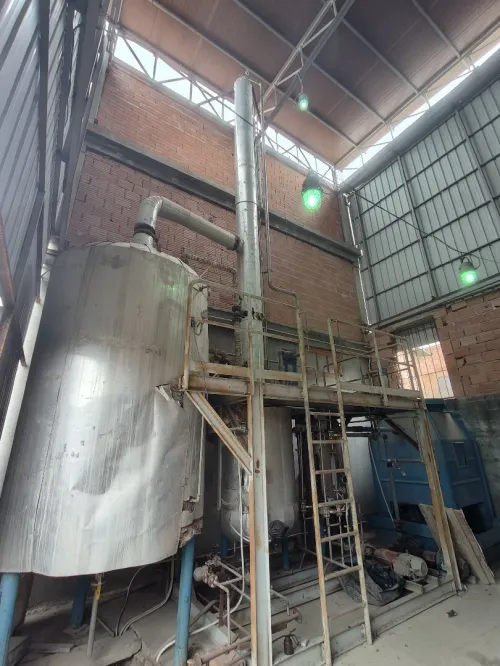 Matériel de distillation