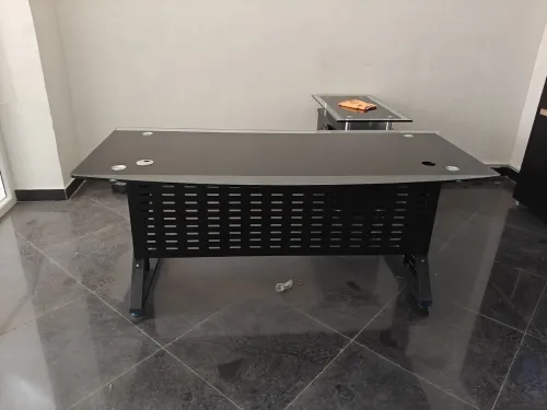 Bureau avec retour 