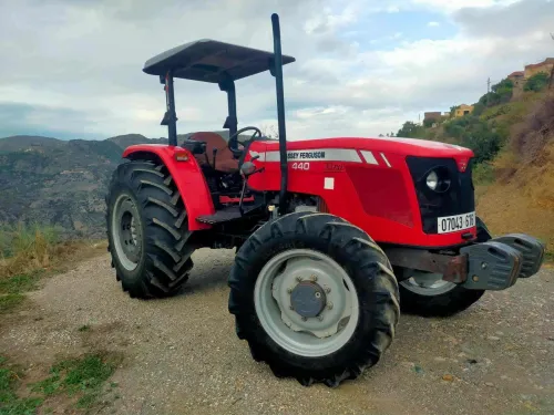 Massey Fergusson Extra 440 2016