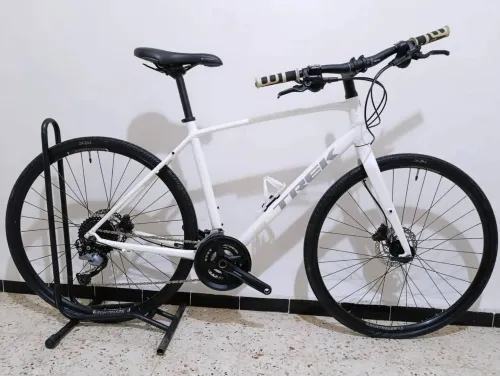 Des vélos Originaux toutes marques Rockrider TREK vélo électrique taille L XL 27.5 29 28 pouces livraison Disponible