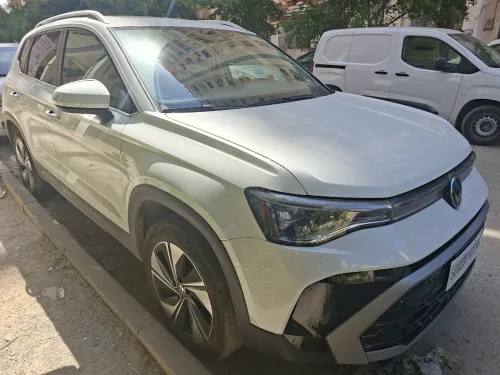 Volkswagen Taos 2025 