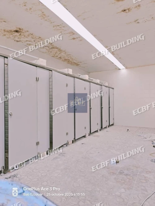 HPL - Cabine sanitaire et cassier en hpl