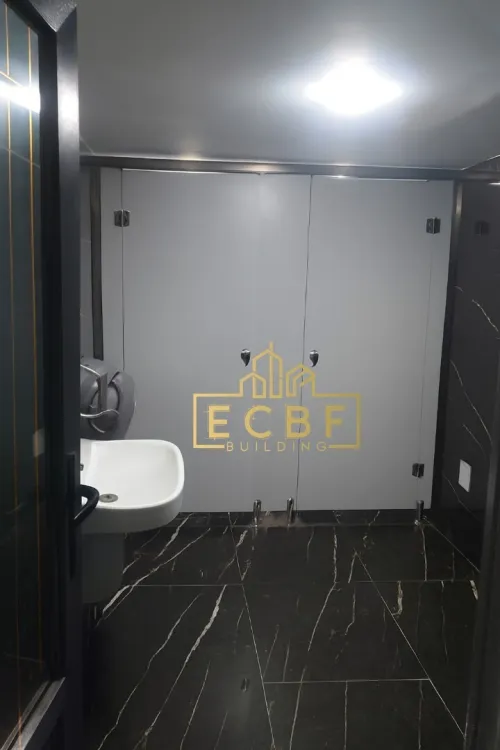 Cabine Sanitaire et Cassier Vestiaire  et banc d'assise en HPL