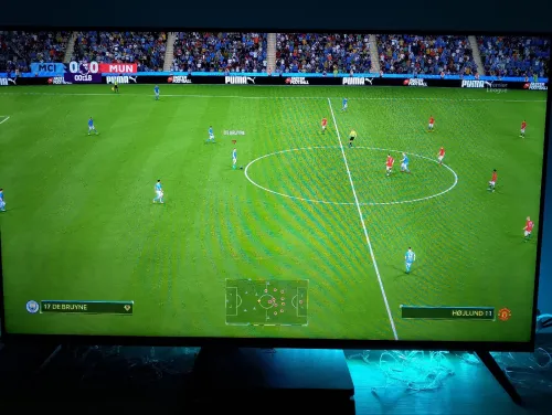 PlayStation 4 slim avec des jeux