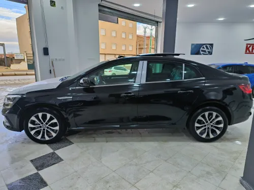 Renault Megane 4  2024 Itens