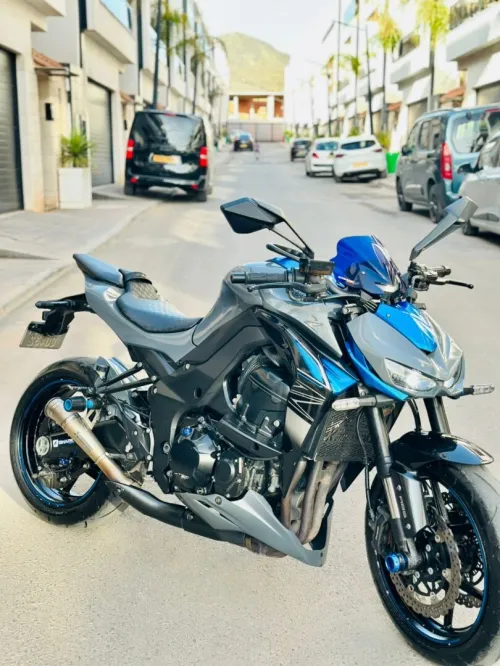 Kawasaki Z1000 