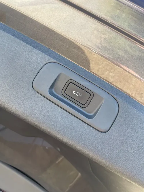 Geely Coolray 2025 