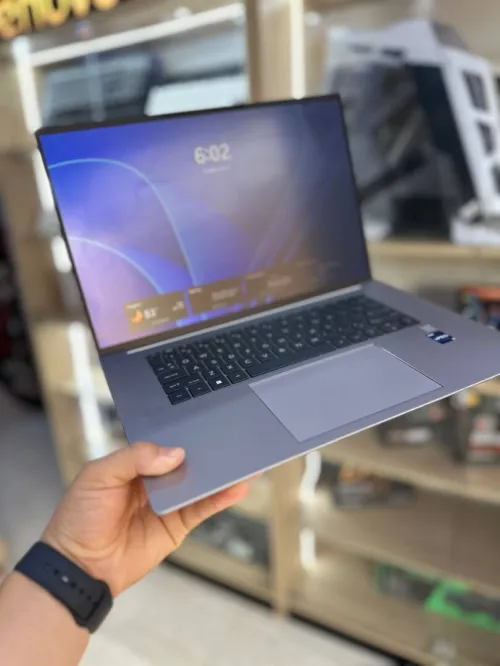 HP ZBook Studio 16 G9 ( i9 / 64GB / RTX A2000)